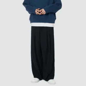ONECE Triple-Pleated Loose Fit Black Pants